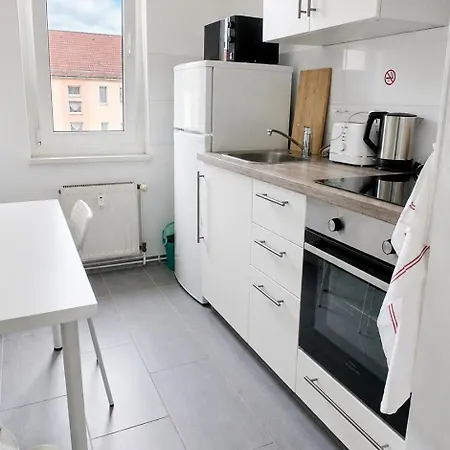 Lumini Witznitzer Strasse 25 *